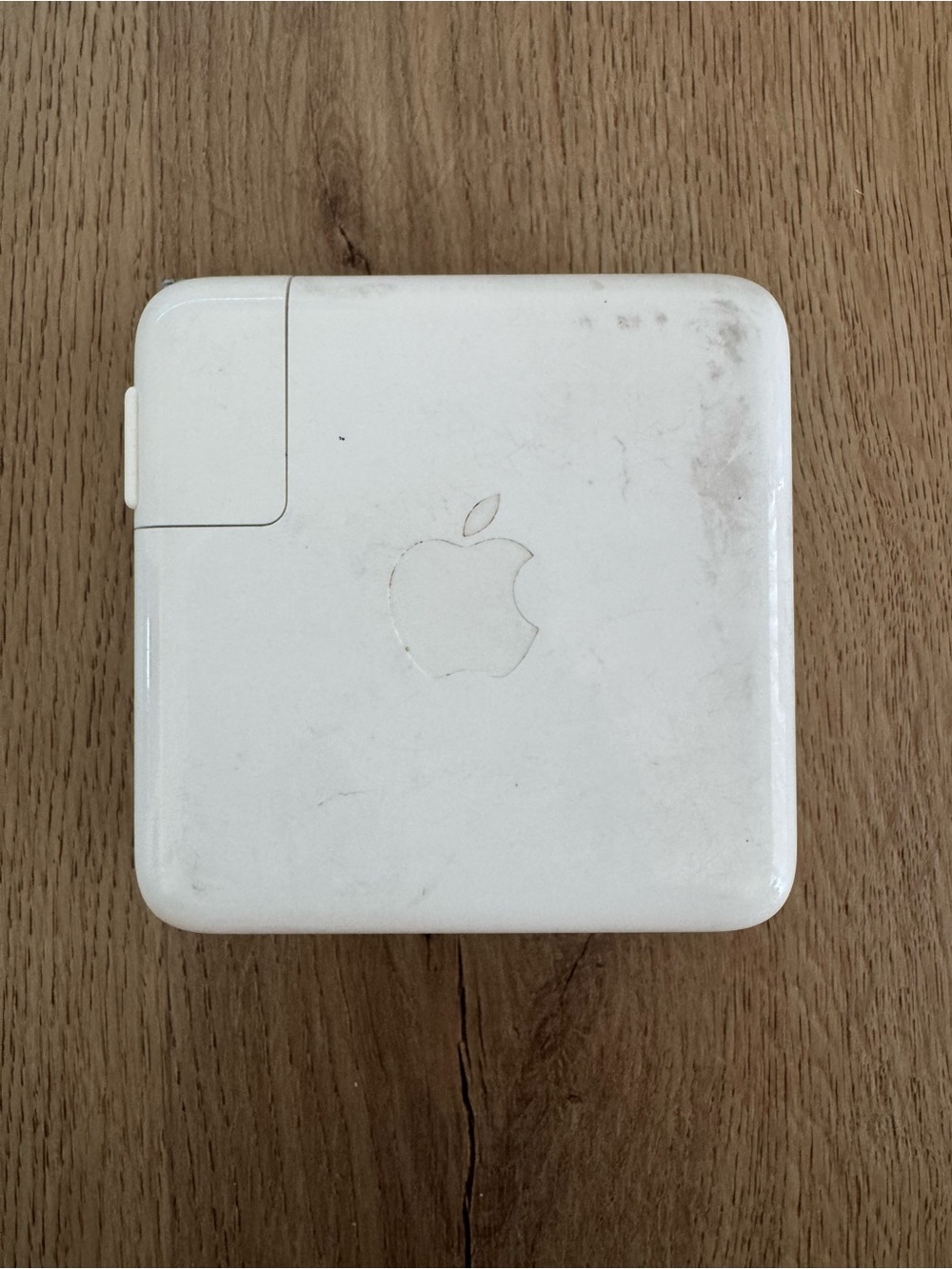 APPLE Power Adapter - Picture 5 of 6